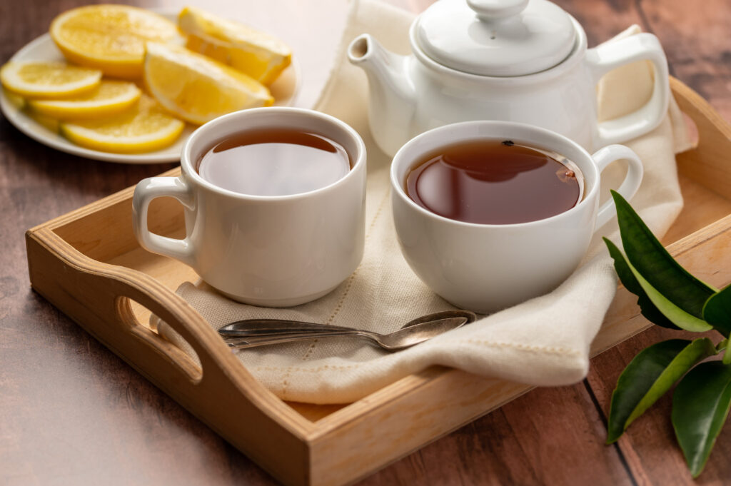 Benefits of black tea with lemon